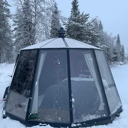 Yllaesjaervi Iglu Πλωτό κατάλυμα